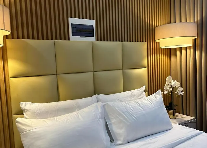Perc Hotel Pinamungahan